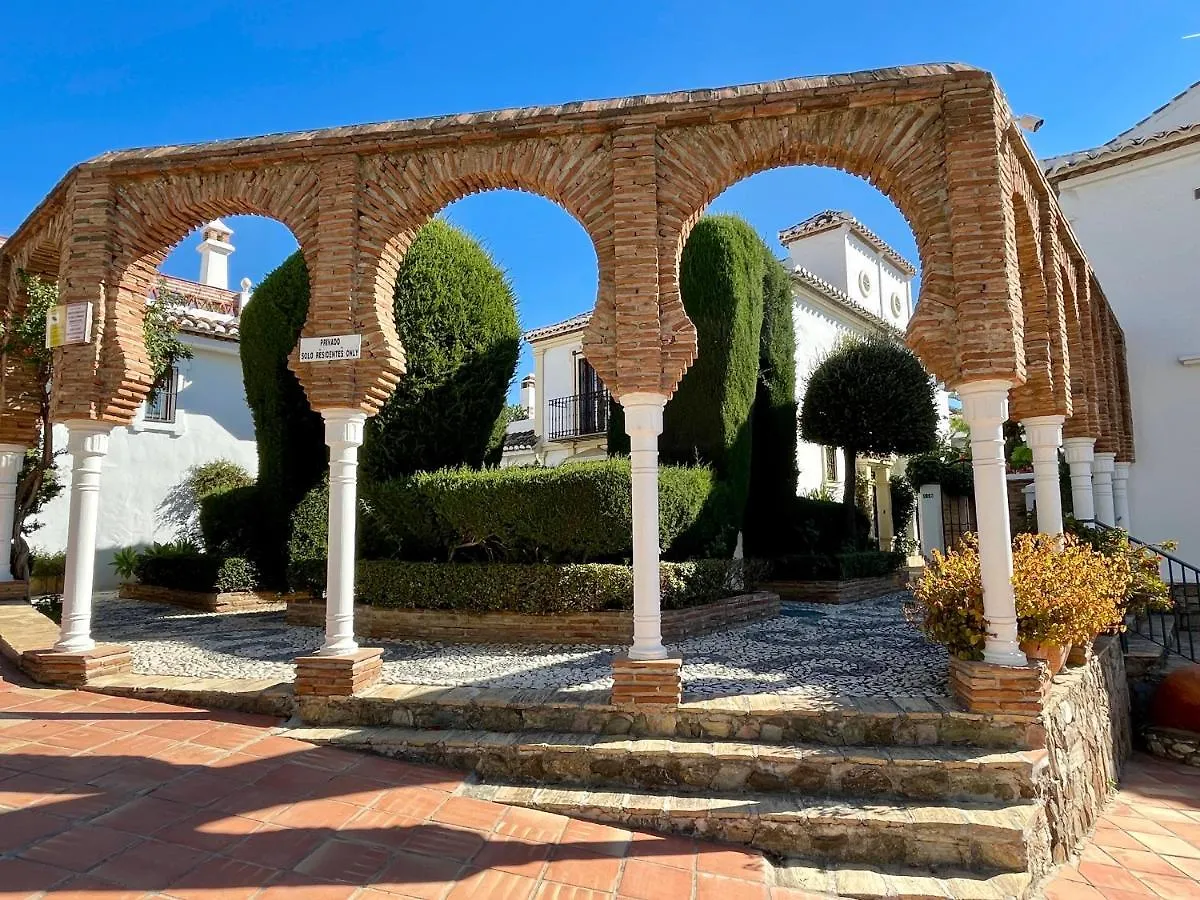 Semidetached Duplex Home At Puebla Aida, Mijas Golf With Pool, Golf And Sea Views Málaga